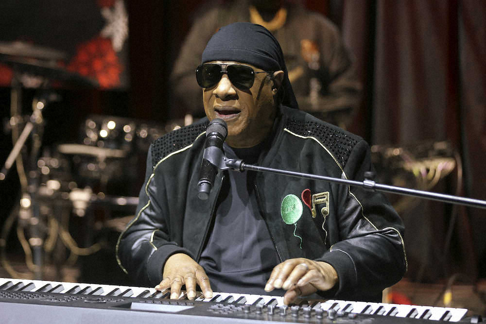 Stevie Wonder 9月に腎臓移植へ ロンドンでのコンサートで衝撃告白 もんてぃ ぱいそん Stevie Wonder 9月に腎臓移植へ ロンドンでのコンサートで衝撃告白 もんてぃ ぱいそん