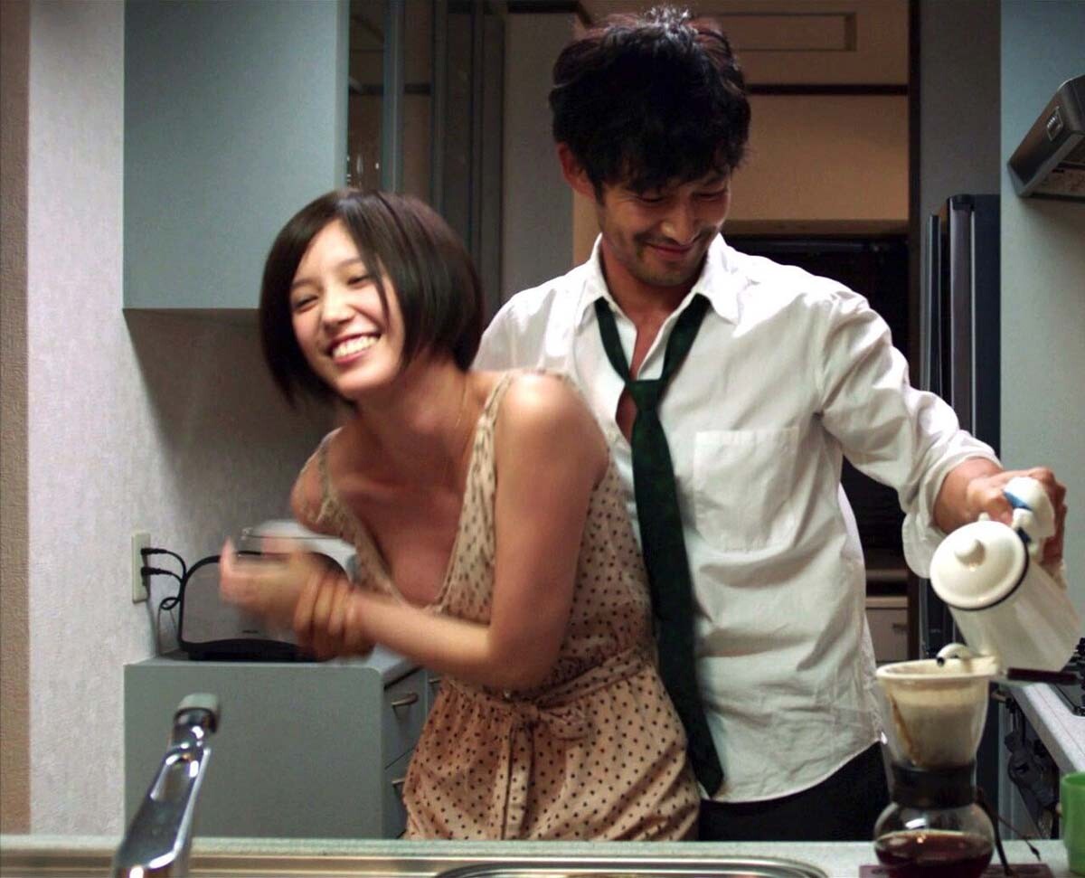 万いいね 本田翼さん おっpの形がくっきり分かる私服ワンピ写真でいいねを稼ぐ もにゅ速