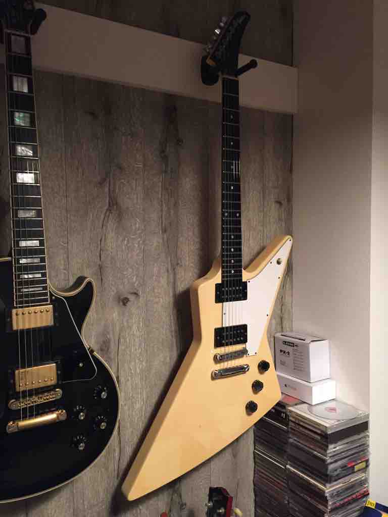 Gibson Explorer クリームカラー 2000年代中期頃 Gibson Explorer Natural / Gold Hardware 2001年製 Limited