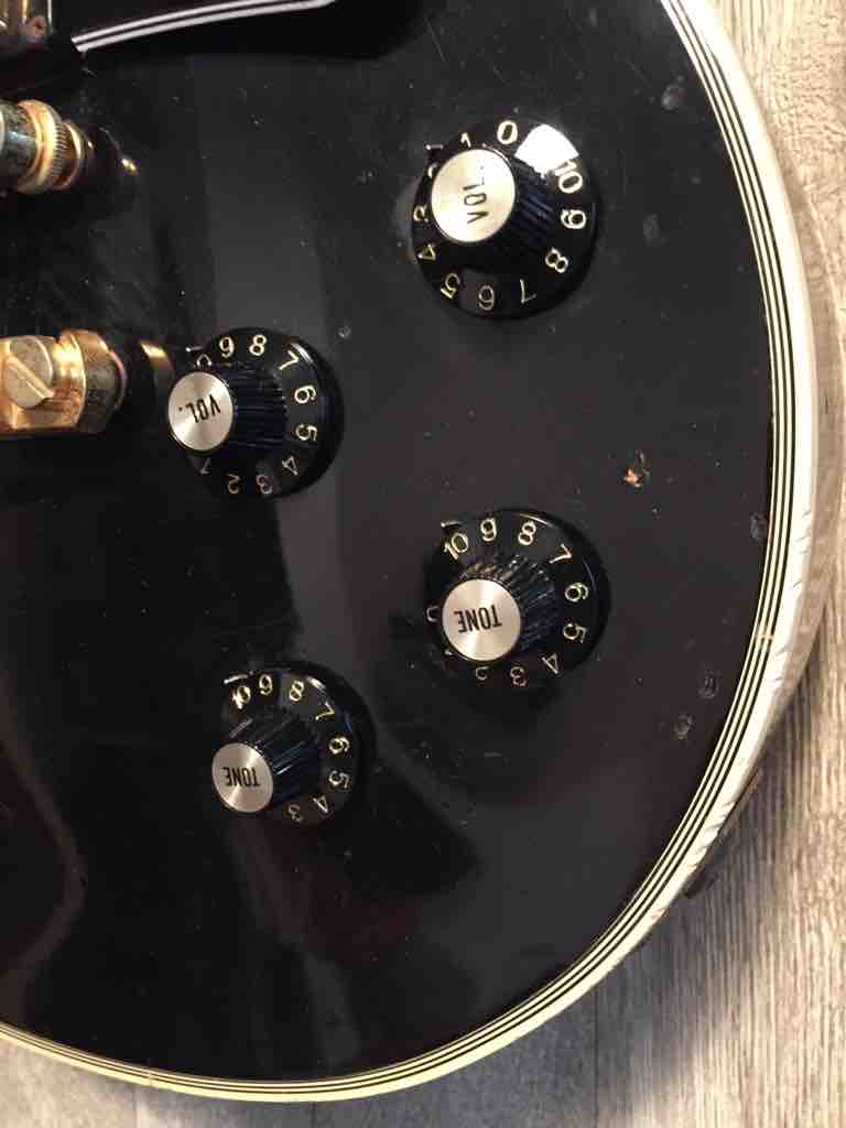 機材紹介 ギター Gibson Les Paul Custom 98 30代サラリーマンのギターライフ 機材紹介 ギター Gibson Les Paul Custom 98 30代サラリーマンのギターライフ