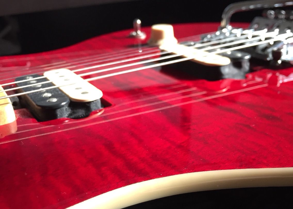 機材紹介/ギター】MusicMan Axis（'08） : 30代サラリーマンのギターライフ