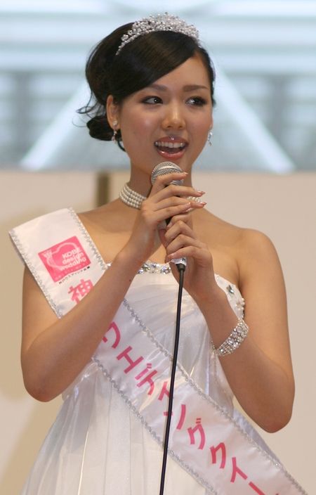 中村 和可奈さん 二代目神戸ウェディングクイーン 2 Music Makes Us Happy 中村 和可奈さん 二代目神戸ウェディングクイーン 2 Music Makes Us Happy