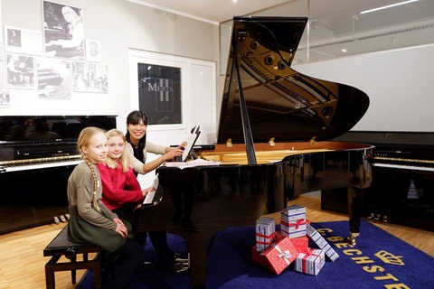 Klavier Anna Mona