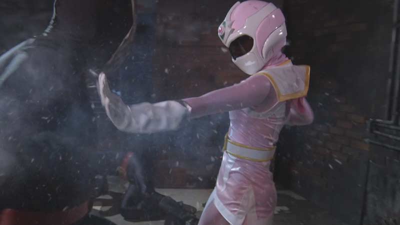 変身を解かれるヒロイン 六機崇のブログ