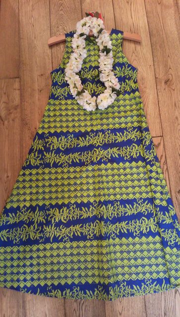 Nakeu Awai(ナケウアヴァイ)さんのワンピース② : MuuMuuMamaの