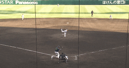 【阪神】佐藤輝明が守備でビッグプレー！三塁線への痛烈な打球に飛び込みダイビングキャッチ