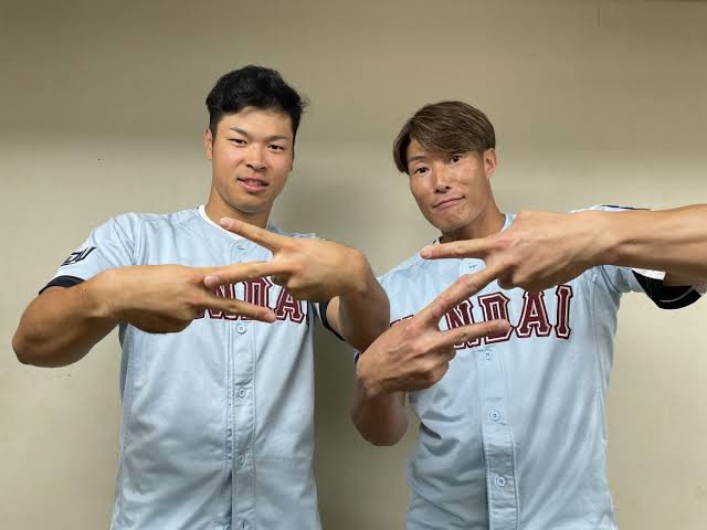 阪神糸井と佐藤輝明のツーショットwlwlwlwl