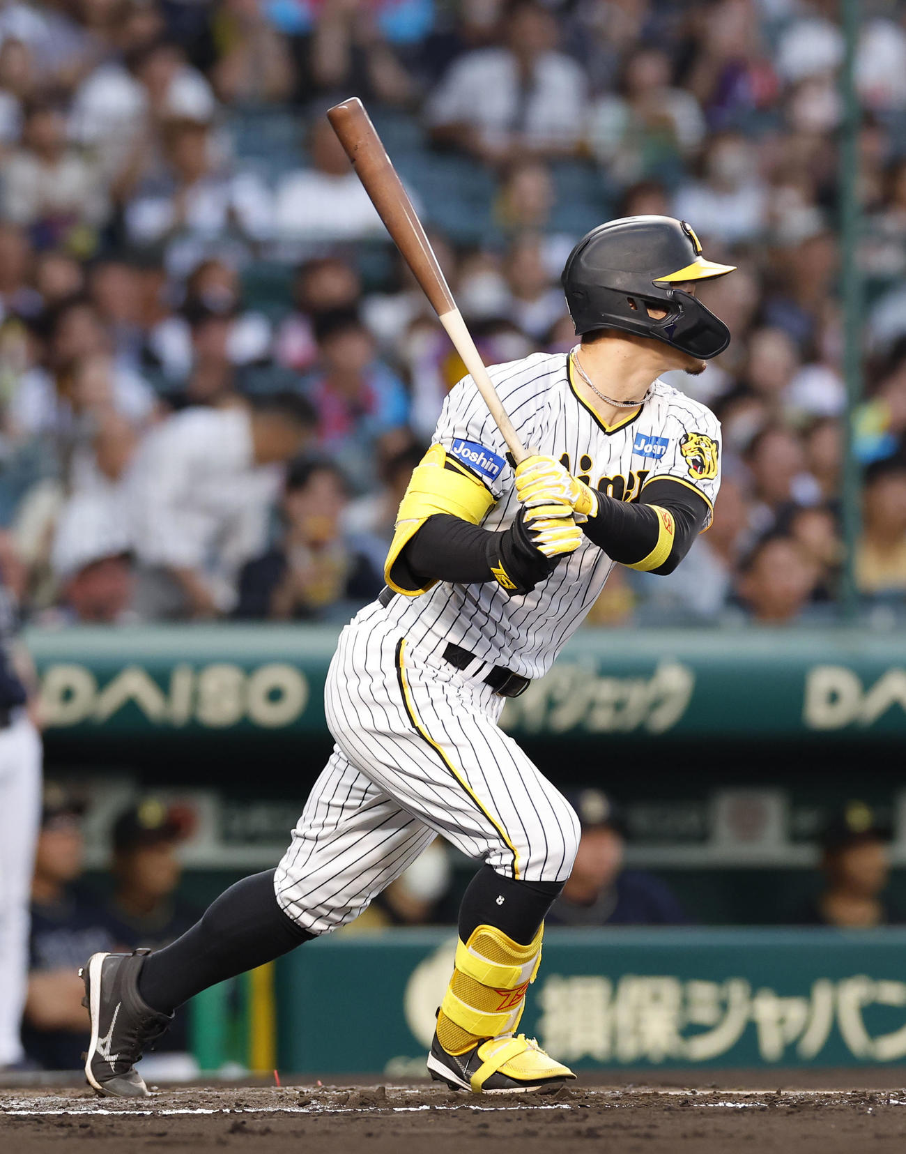 【阪神】３試合ぶりスタメン佐藤輝明が16打席ぶり安打　リード３点に広げる左越二塁打