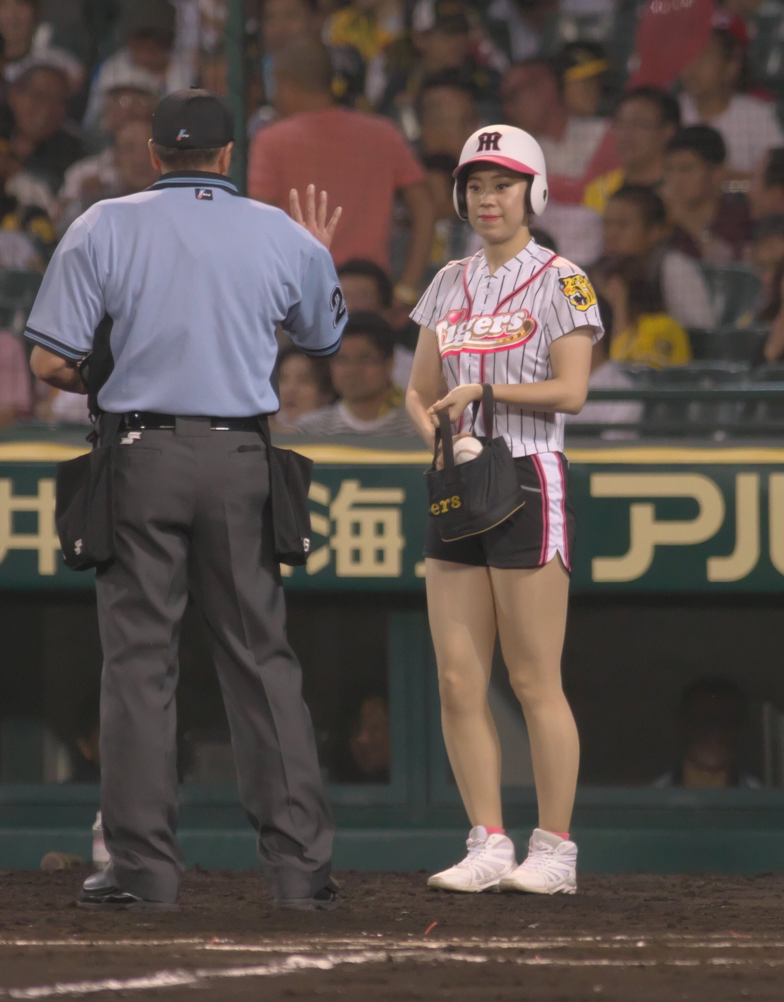 甲子園のボールガールwwywwwywwwywwwywwwyw 阪神タイガースちゃんねる 甲子園のボールガールwwywwwywwwywwwywwwyw 阪神タイガースちゃんねる