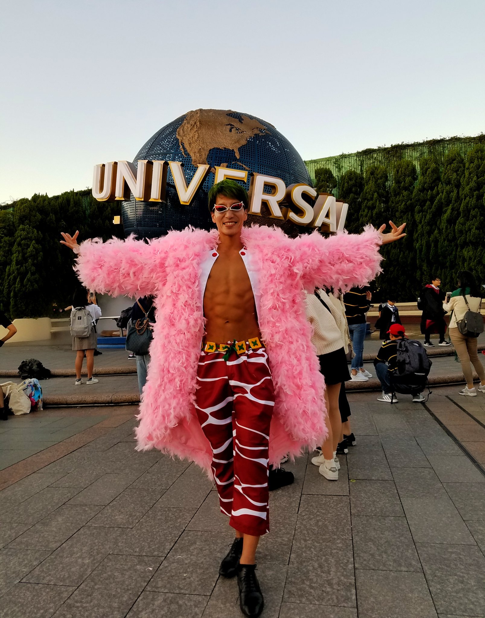 画像 Usjにドフラミンゴがいてワロタwwwwww なんjなんでもあり部 画像 Usjにドフラミンゴがいてワロタwwwwww なんjなんでもあり部