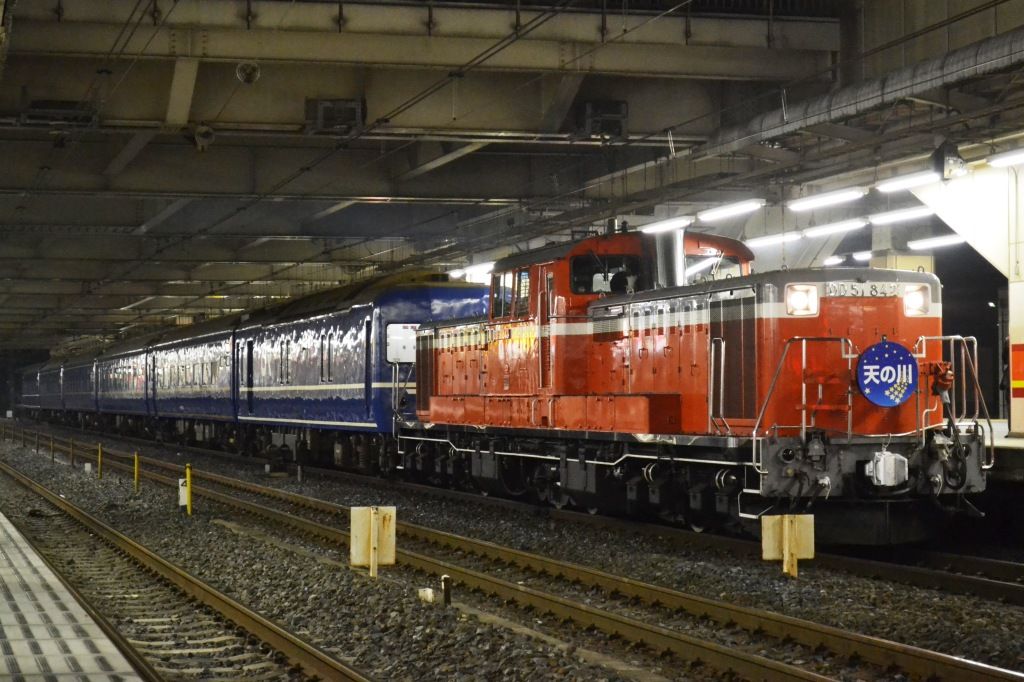 金沢東京寝台列車 | 夜行列車 寝台 モデル – FKRC