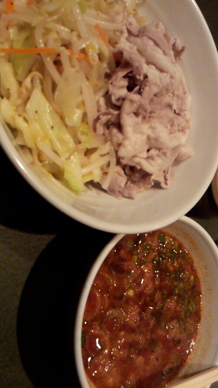 秋葉原 雁川 豚しゃぶ辛つけ麺 つけ麺屋さんと猫舌さぼてん