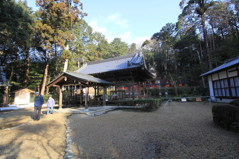 登弥神社の拝殿