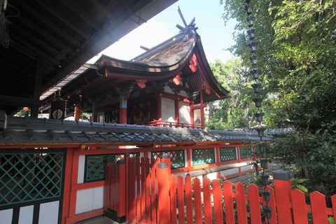 片埜神社の本殿