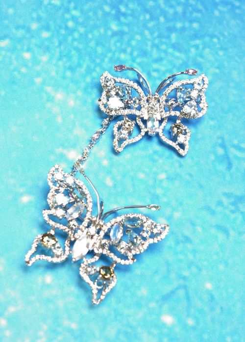 brooch01