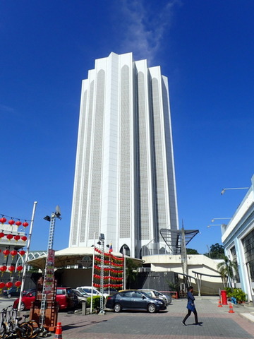 P2132577