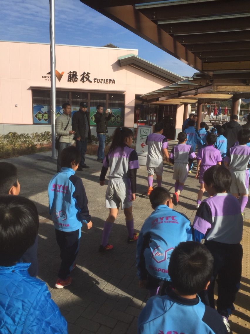 3号車 トイレ休憩 サッカースクール冬合宿16in清水和田島