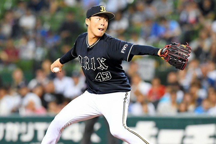 オリックス 147キロのフォークが話題となった 山本由伸 が５０００万増でサイン E ネ スポーツ撞