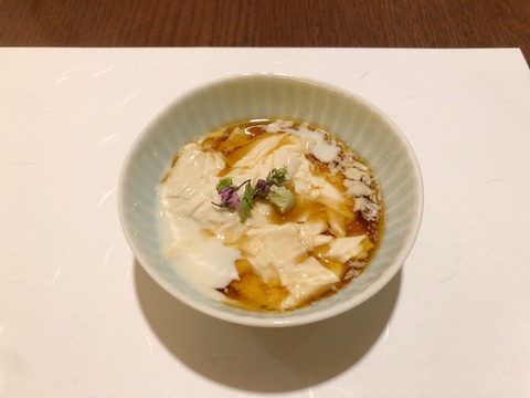 EF0561C6-6507-45D4-91A9-A394CB8C5835