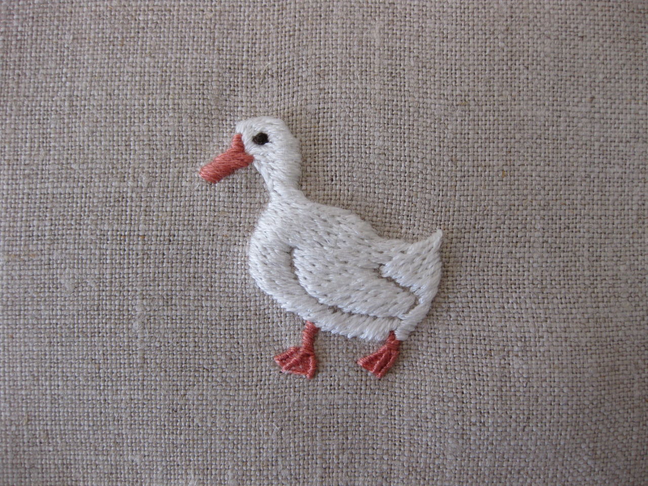 handmade刺繍ポーチ✤あひる アヒル duck 北欧 マスタード