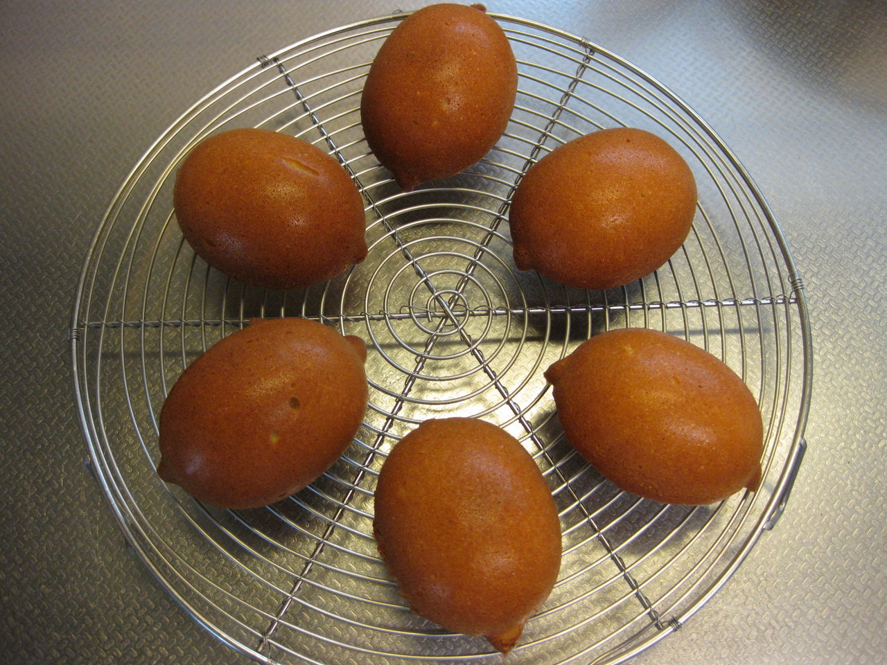 千代田金属工業の型でレモンケーキを焼きました : 手仕事が好きな事務
