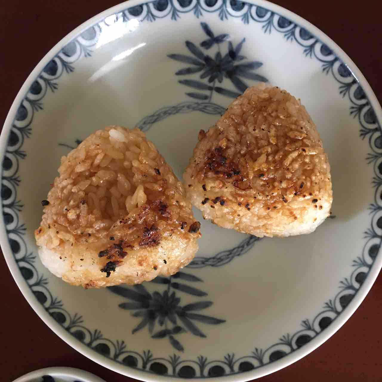 網焼きおにぎりの魅力 手仕事が好きな事務員の日々のくらし