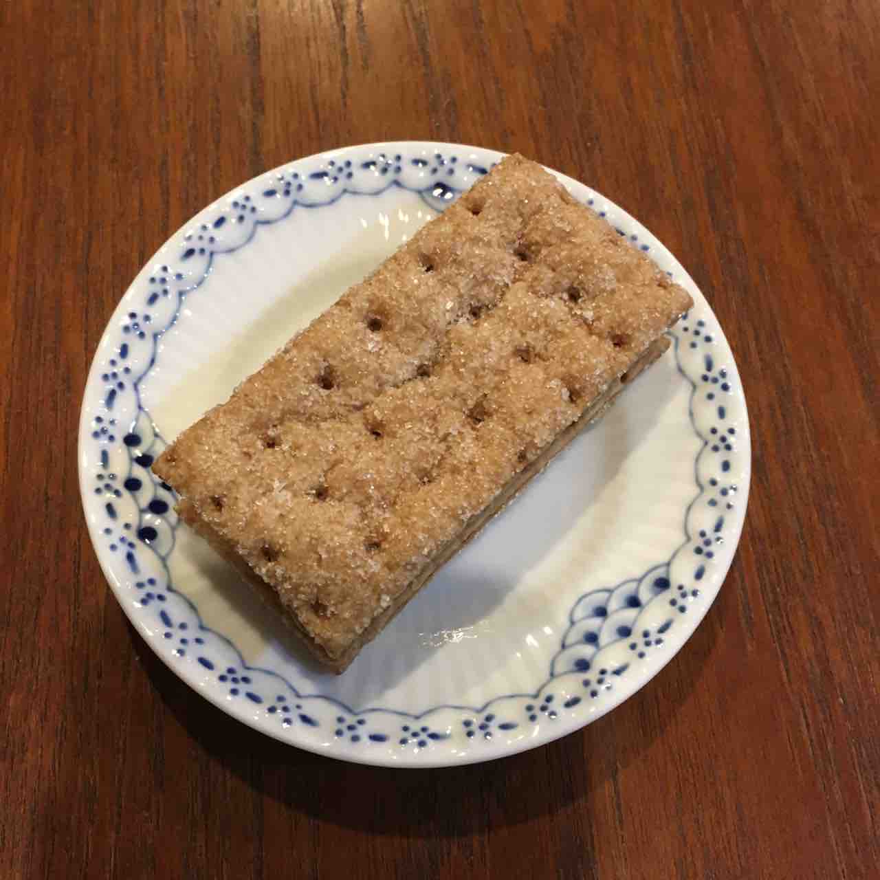 六花亭の 霜だたみ 手仕事が好きな事務員の日々のくらし