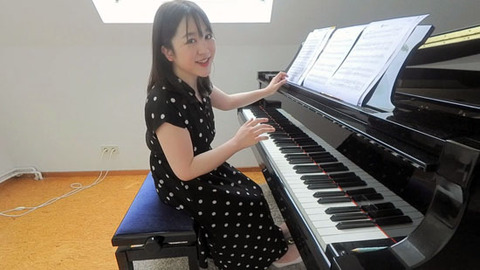 pic_yurika_sensei_2024a