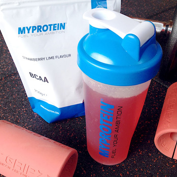 おすすめはこれ マイプロテインのbcaaの全フレーバー 味を徹底レビュー マイレビュー