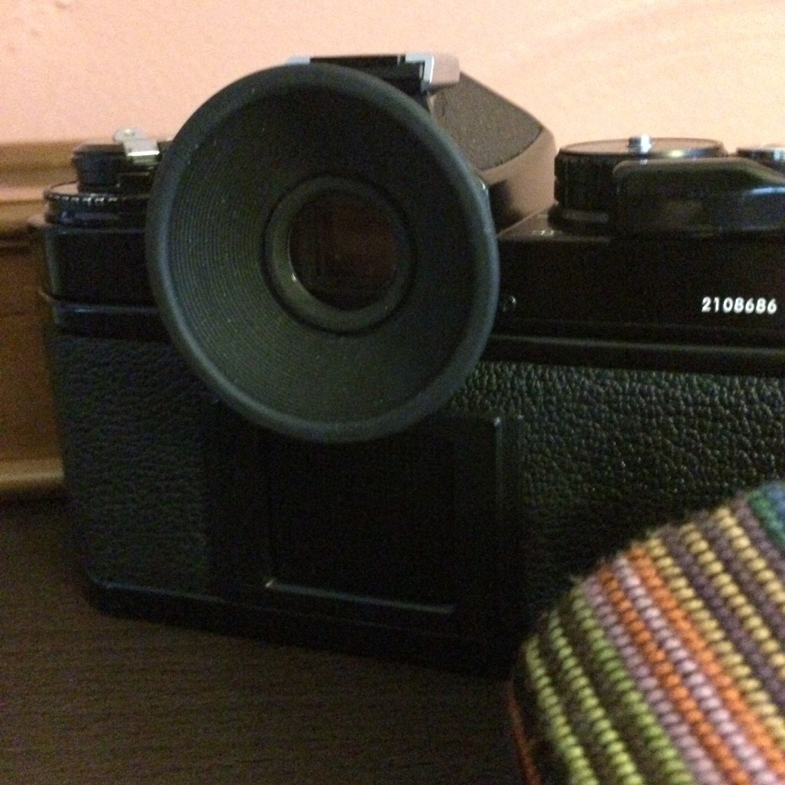 Nikonのアイカップとカメラ戸棚 無題の写真