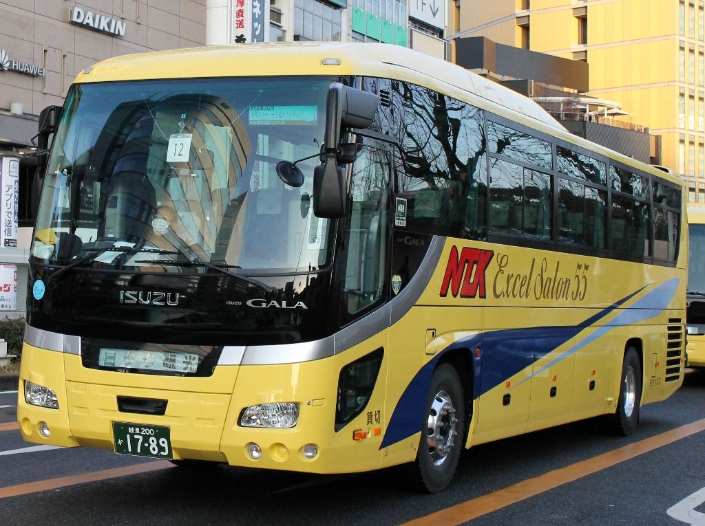 日本タクシー 日タクバス 17 Myu Skyのバス撮影記録 日本タクシー 日タクバス 17 Myu Skyのバス撮影記録