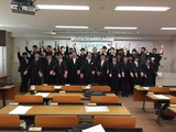 HC35入学式集合写真002