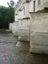 ��ή¦�Ϥ����ʤäƤ���