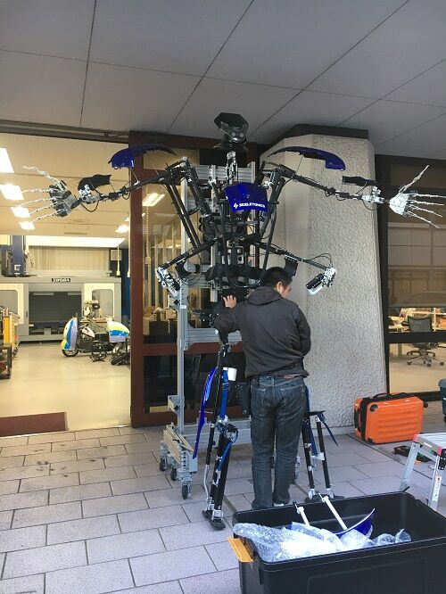 ������ȥ˥���kickoff1