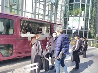 line_150865436112273