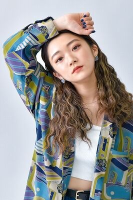 AKIKA縮小