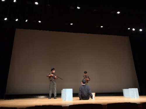 4045D42A-4255-4187-A652-F3B5B26DE1F5