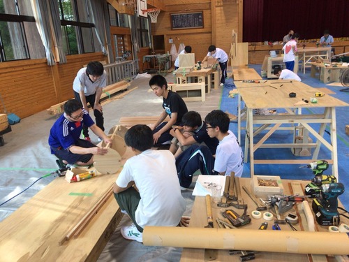 26D40DB8-0534-454B-84DE-498197BB4E9D