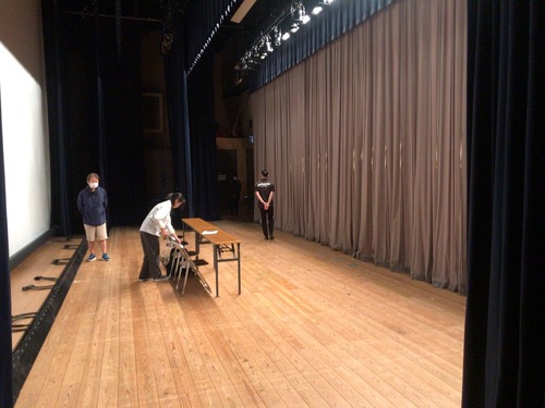 0C0FF068-1650-477F-AA37-EA4590A86747