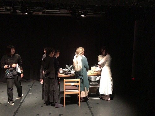 DBC7B8E2-53DA-4AC6-ADF4-99E50FD1E19B