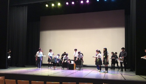 EE9130FB-8F23-43B1-B229-3B49BB29F56E