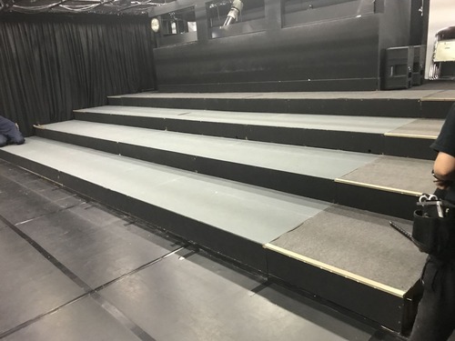 C755637D-34A7-4F61-9024-B84E91651345