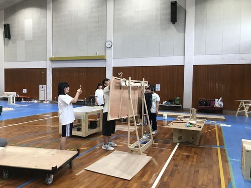 F8445F98-03DE-4E6B-9A96-05E2EC749A72