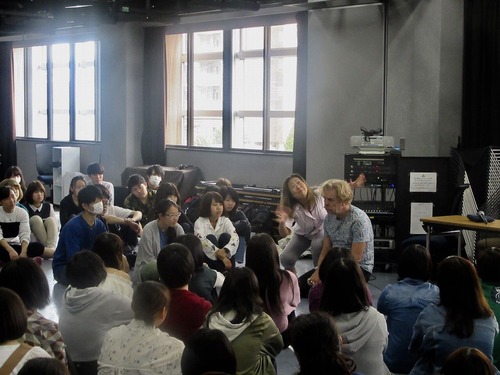 8F533FF0-6E5A-4372-BA4E-22C70B0260E9