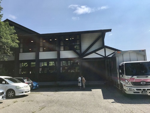 EEC5AA02-22EC-466D-9F9B-6FBD08D01C2A