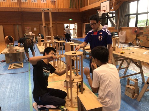 B9429B68-6CFE-47F5-80A6-888467CBB67C