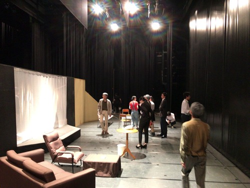 FA000410-885C-48BA-8F44-BD5C840B6312