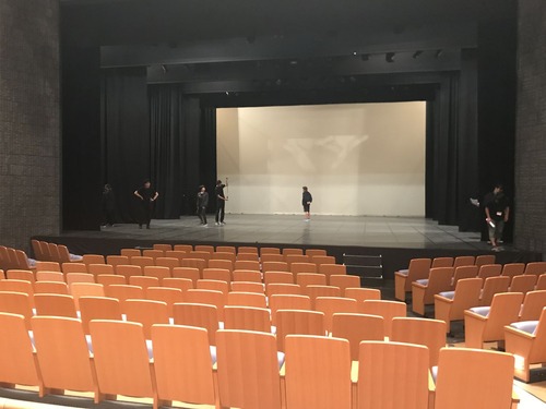 E5FD5714-493B-4B9B-AA65-654CEE5D818D