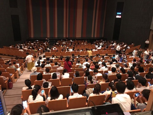 ABD9DC49-C87C-4093-900A-A1CB446D03F2