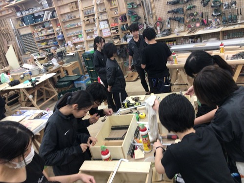 CCC94B84-C622-4552-8B4F-D9DC96550947